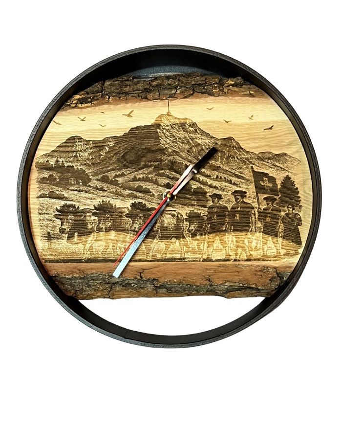 Wanduhr aus Eiche mit Stahlring - Alpabzug2